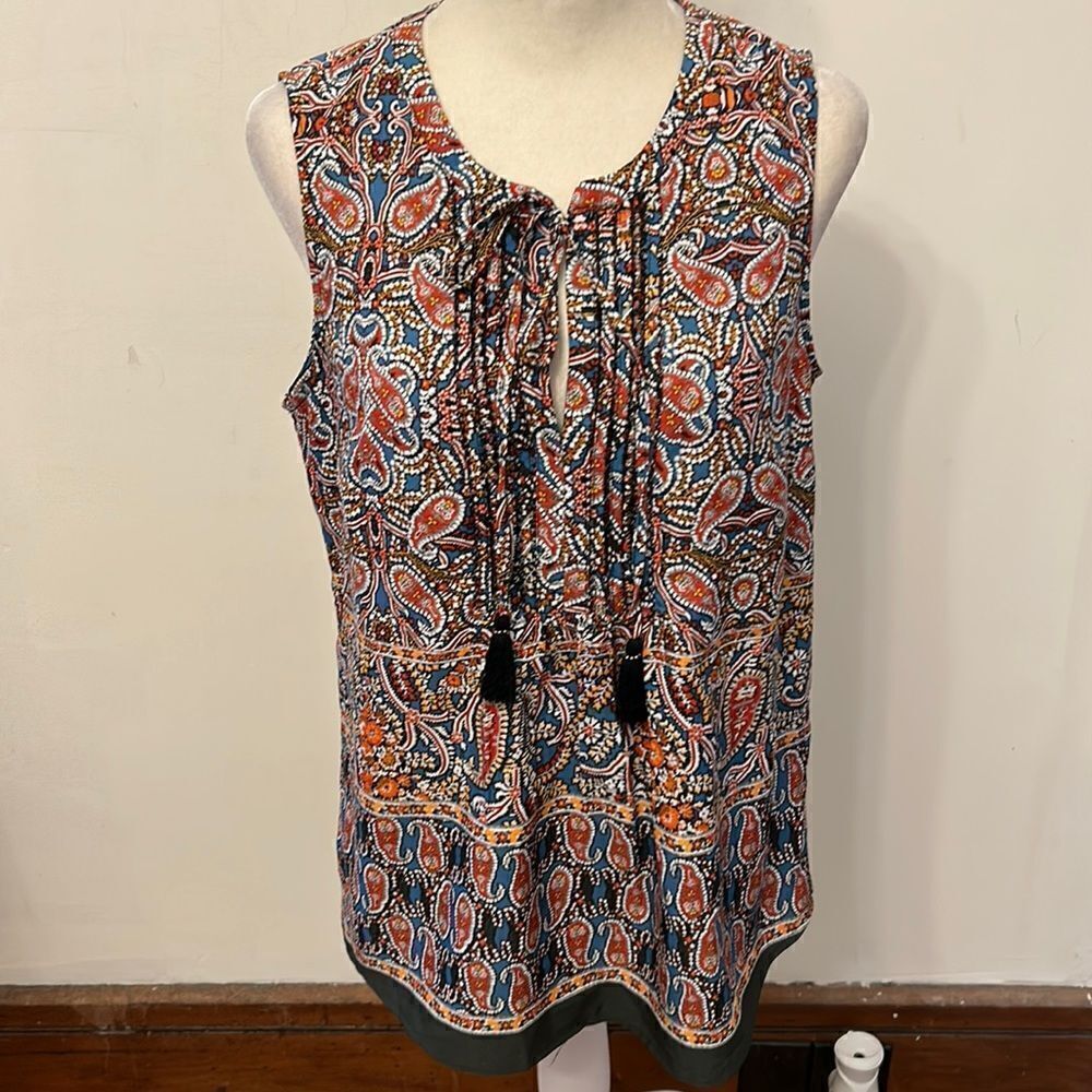 Pale Sky blue red brown paisley sleeveless tie front blouse Size S EUC